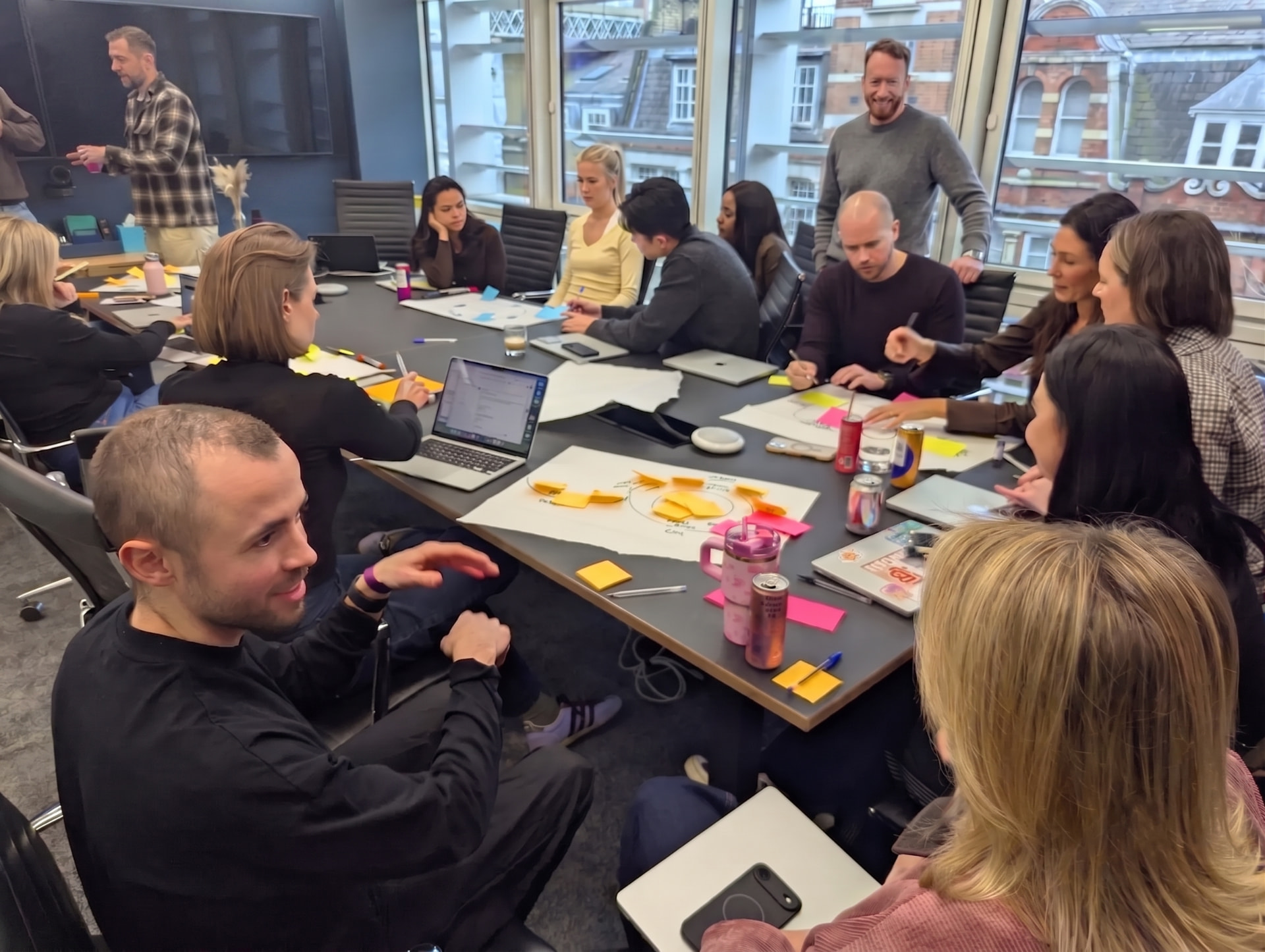 Boris Bedzent leading a startup training workshop